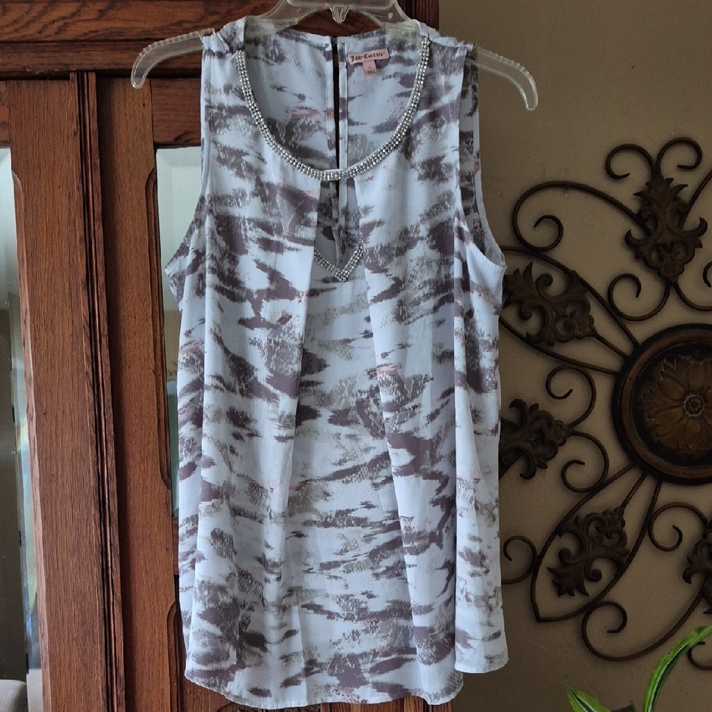 3for$15 Bundle Sale Juicy Couture Graphic Gray and White Tank Top